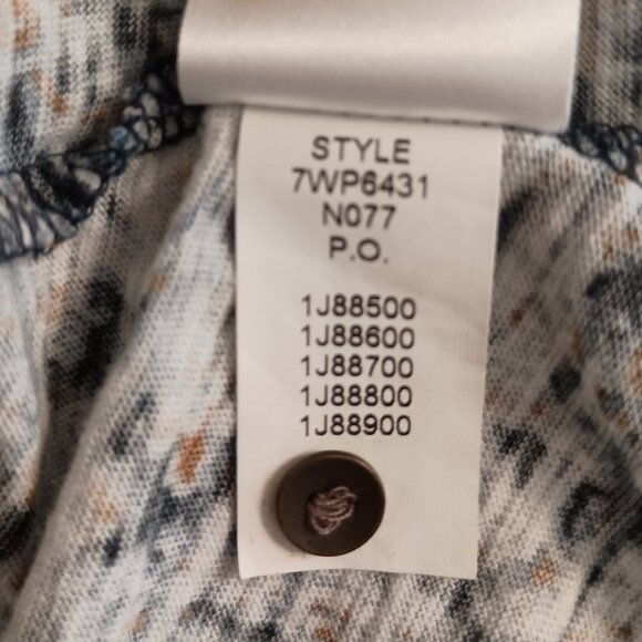 Lucky Brand Women’s Blue Printed V-Neck Jersey Top Button Front Size Large - Picture 10 of 16